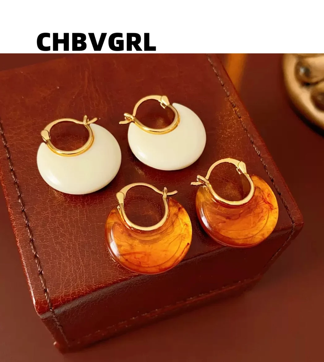 

Hot-selling model, Maillard brown amber earrings, hot-selling earrings, women's coffee color, luxurious and high-end earring