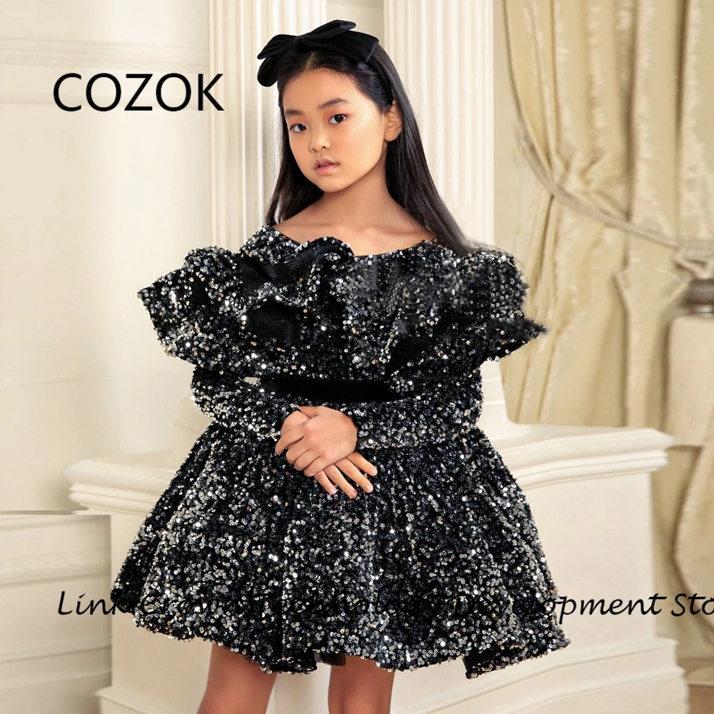 

COZOK Black Flower Girls Dresses with Sequined Off Shoulder Wedding Party Dresses 2024 Summer New Knee Length فلور فتاة اللباس