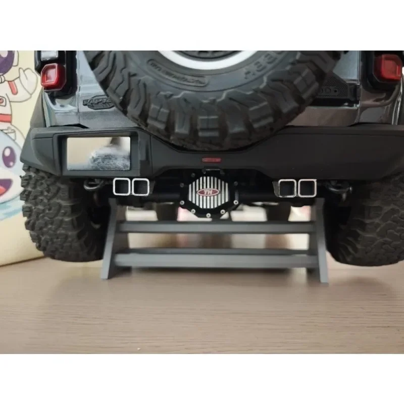 For KM Bronco Raptor 1/8 RC Crawler Dual Exhaust & Fan Mount – Custom Ultra-Low Stand, 3D Printed Upgrade Kit