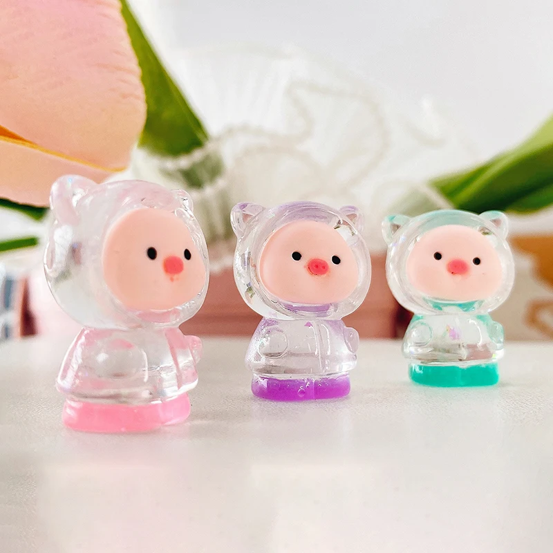 2Pcs Mini Luminous Translucent Resin Animal Cartoon Pig Glow In The Dark Miniatures Terrarium Figurines Home Decor DIY Crafts