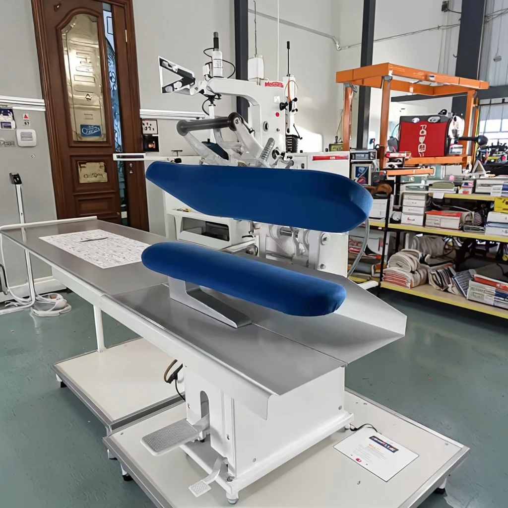 Промышленная автоматическая паровая гладильная машина для прессования футболок с сердечником и компонентами двигателя