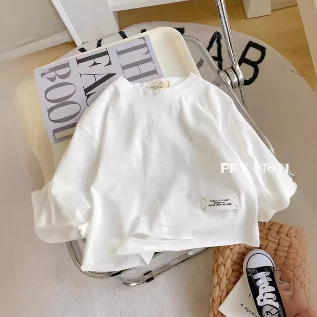 

Футболка с вырезами, белая, хлопковая, тонкая, с длинным рукавом, для мальчиков, на весну и осень, новая, однотонная, базовая модель