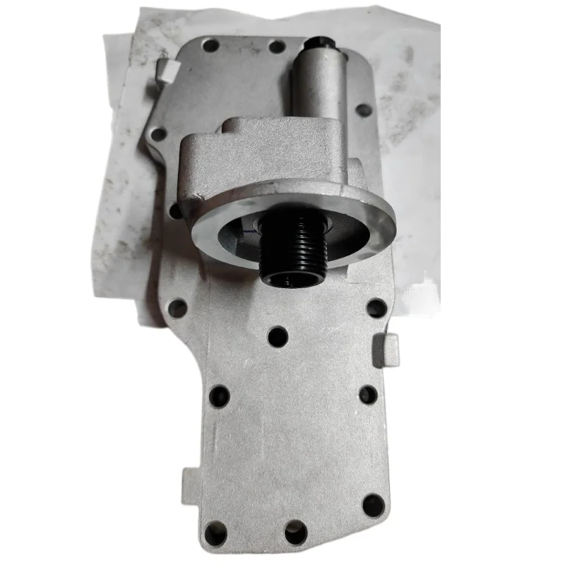 

4983355 Подходит для крышки масляного радиатора Dongfeng Cummins/седельного масляного фильтра.