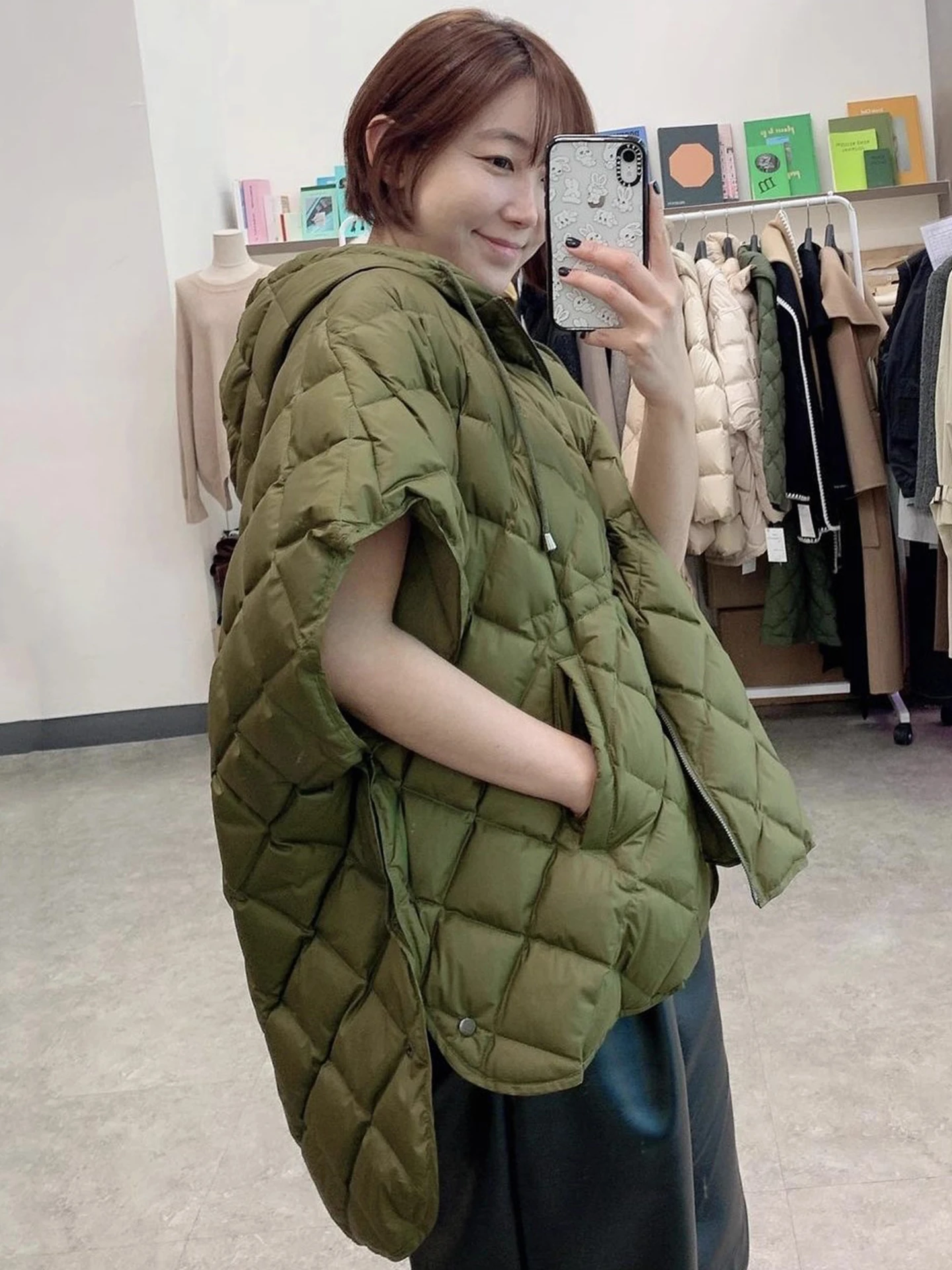 

Clothland женская элегантная свободная куртка с капюшоном на молнии с подкладкой без рукавов большого размера женский модный жилет пальто CB192