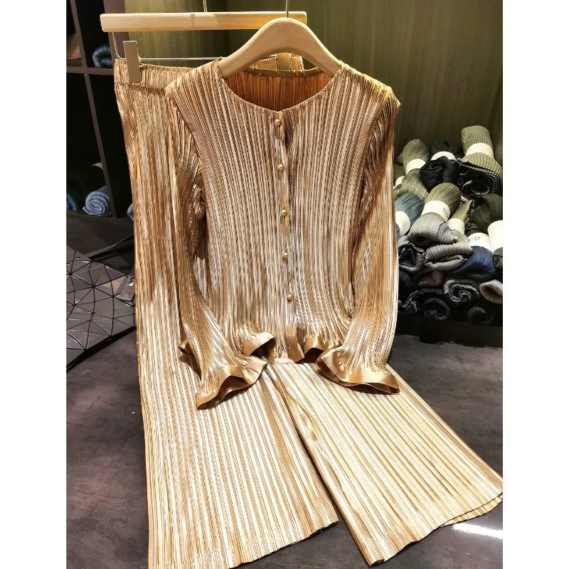 

Комплект из 2 предметов: плиссированный топ Miyake 2026 и элегантные прямые брюки с длинным рукавом, модный деловой костюм из полиэстера