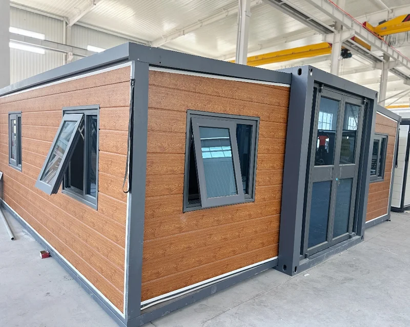 Customized Tiny Container Home 20ft Space Saving Furniture Loft Bed Minimalist Living Solar Tiny Home Prefab Container House Hot