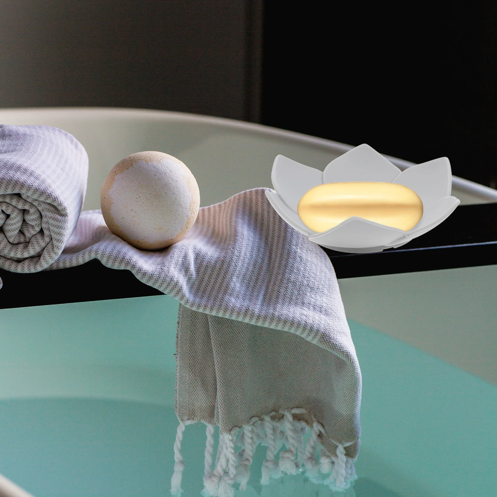 

2pcs Silicone Dish Holder With Draining Holes Self-Draining Tray For Bathroom Kitchen Countertop Storage Rack Lotus-Shaped Box