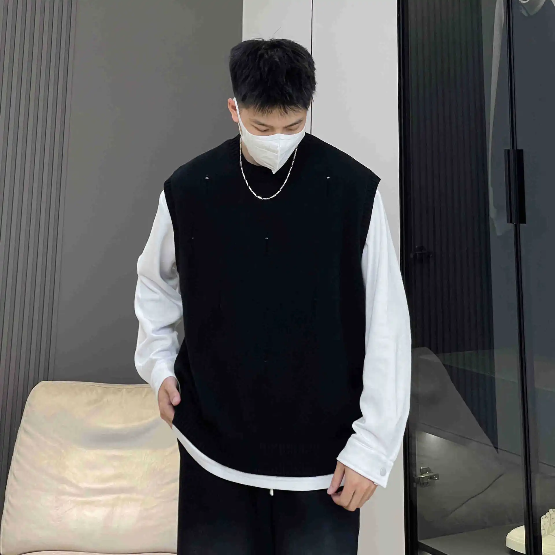 

Мужской свитер-жилет простого дизайна, осенне-зимняя новинка, повседневная одежда с эффектом потертости, из нейлона, с круглым вырезом, без рукавов