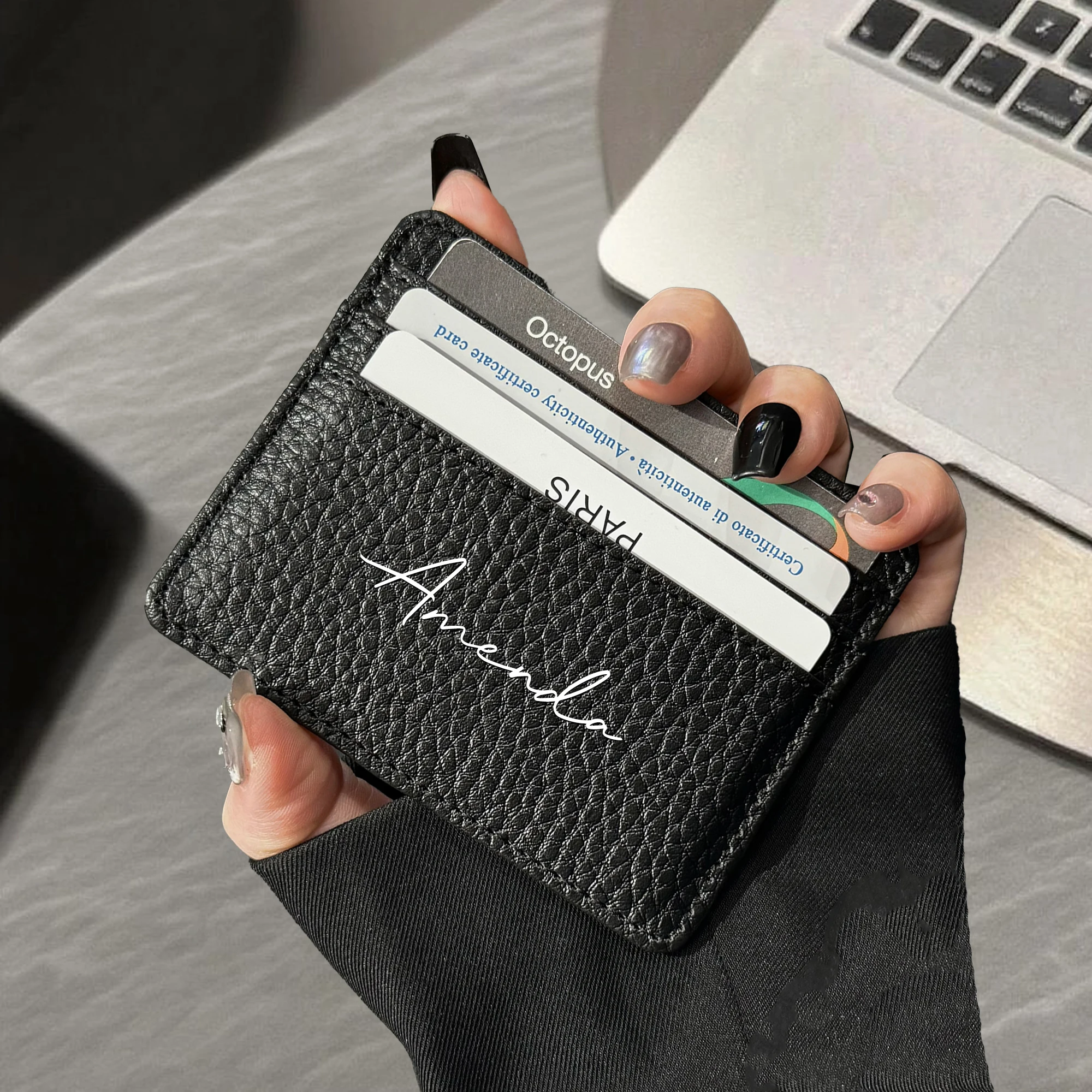 Anpassbare DIY-Geldbörse mit Namen, schwarzer Geldbeutel im modischen Stil, personalisierter UV-Druck mit Namen, Geldbörse aus PU-Kunstleder für Ausweise