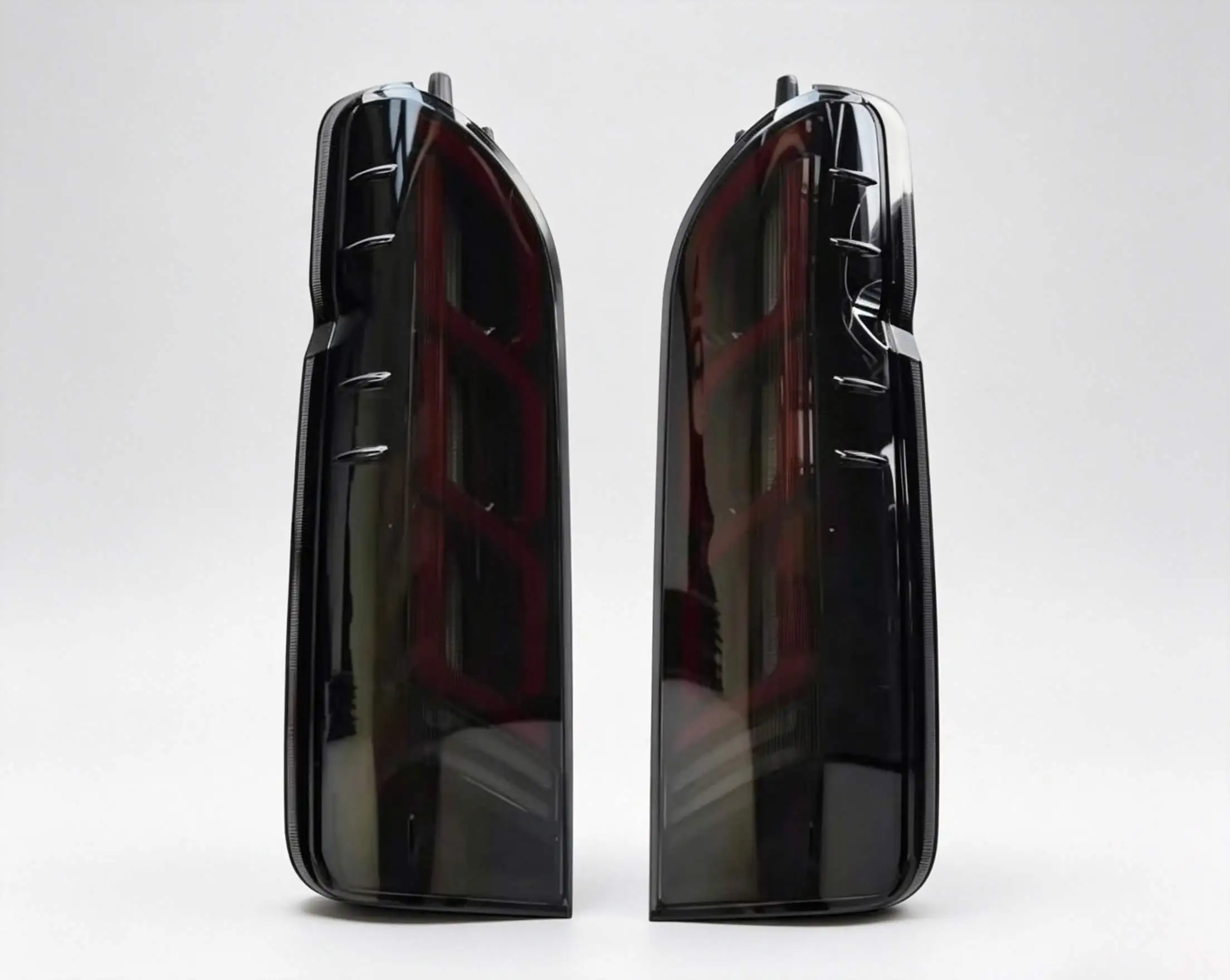 For Toyota Hiace's latest car taillight assembly Hiace 2005-2019 LED daytime running light car accessories plug and play