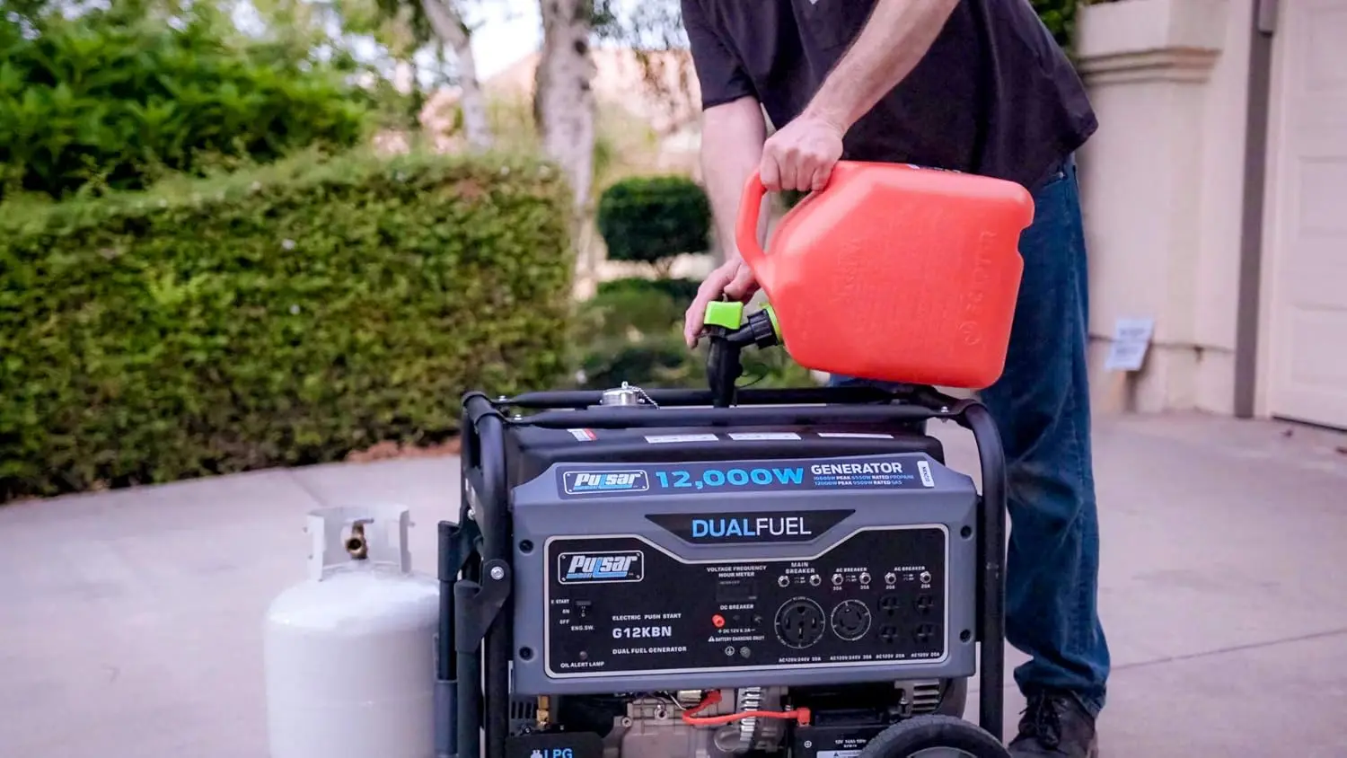 

G12KBN Heavy Duty Portable Dual Fuel Generator -9500 Rated Watts&12000 Peak Watts - Gas & LPG - Electric Start - Transfer Switch