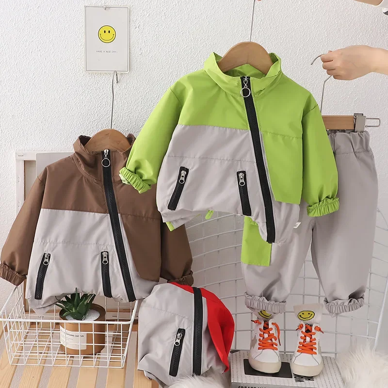 Ragazzi primavera e autunno Set bambini autunno colletto alla coreana vestito a due pezzi 2024 nuovi indumenti da lavoro per bambini Set