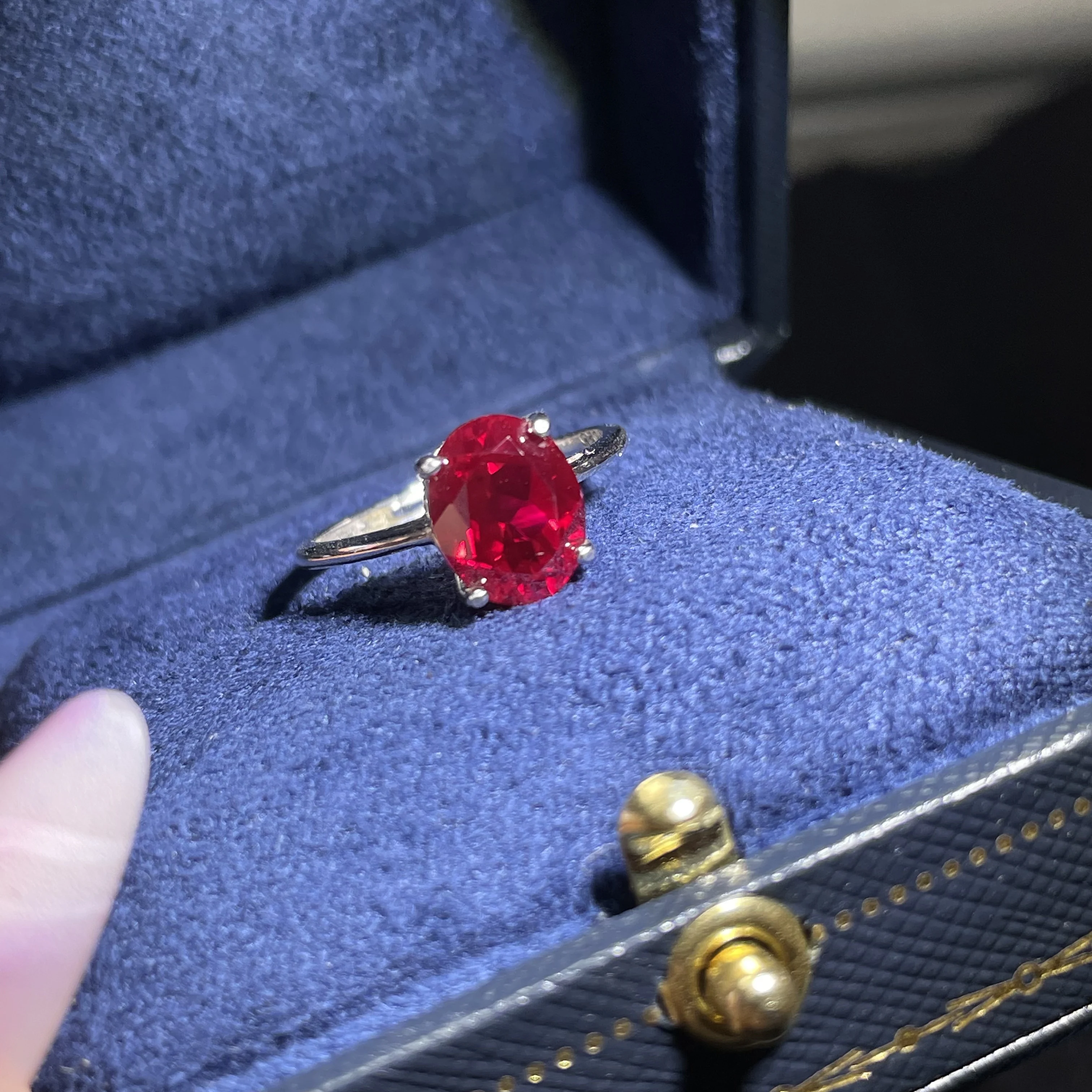 Natural ruby ring - a simple and fashionable open-ended finger ring, ideal as a gift for giving. The top choice for gift-giving