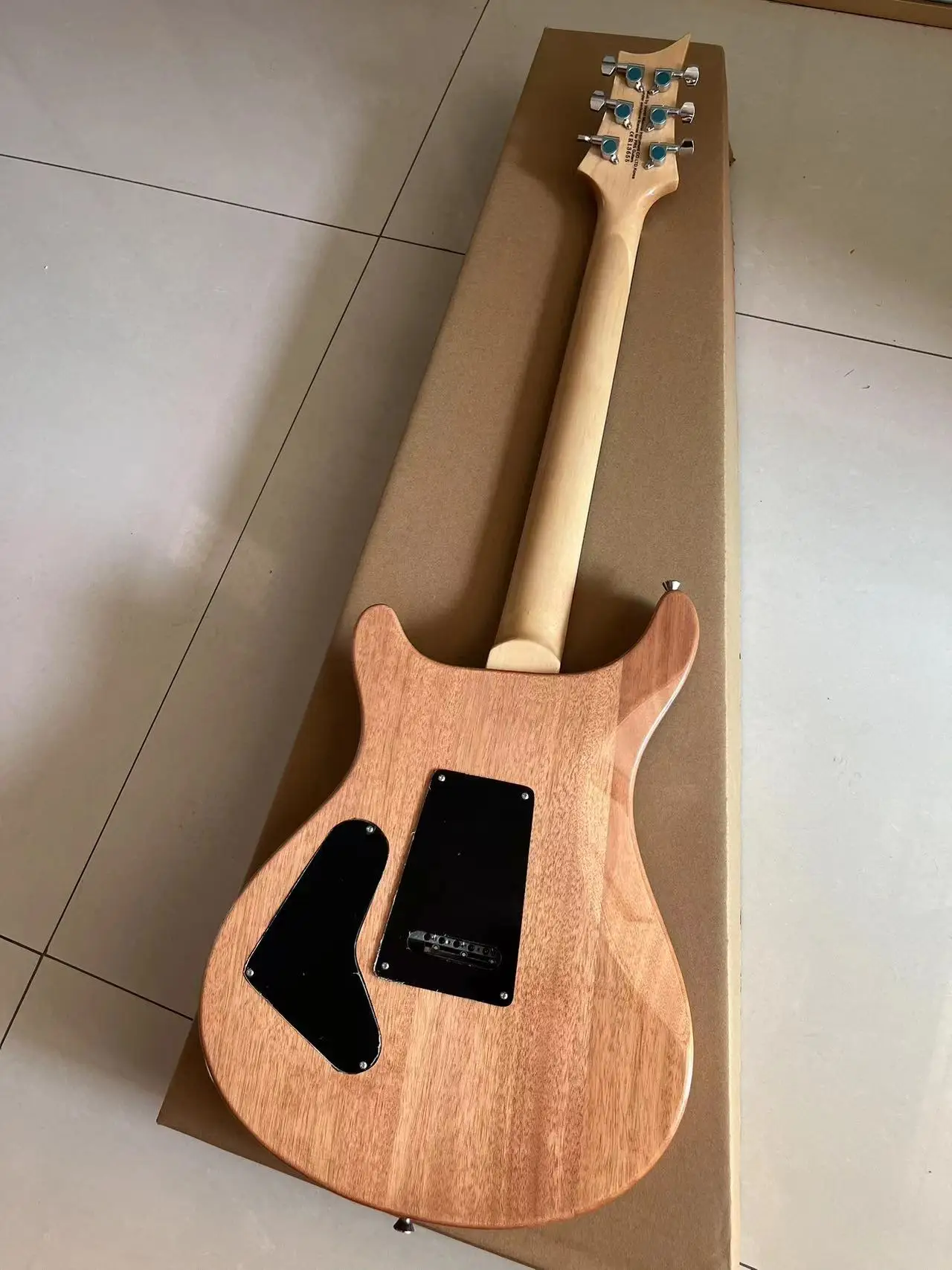 Electric guitar, factory customized, made of maple and peach blossom wood, black silent TL, in stock, fast and free shipping PRS