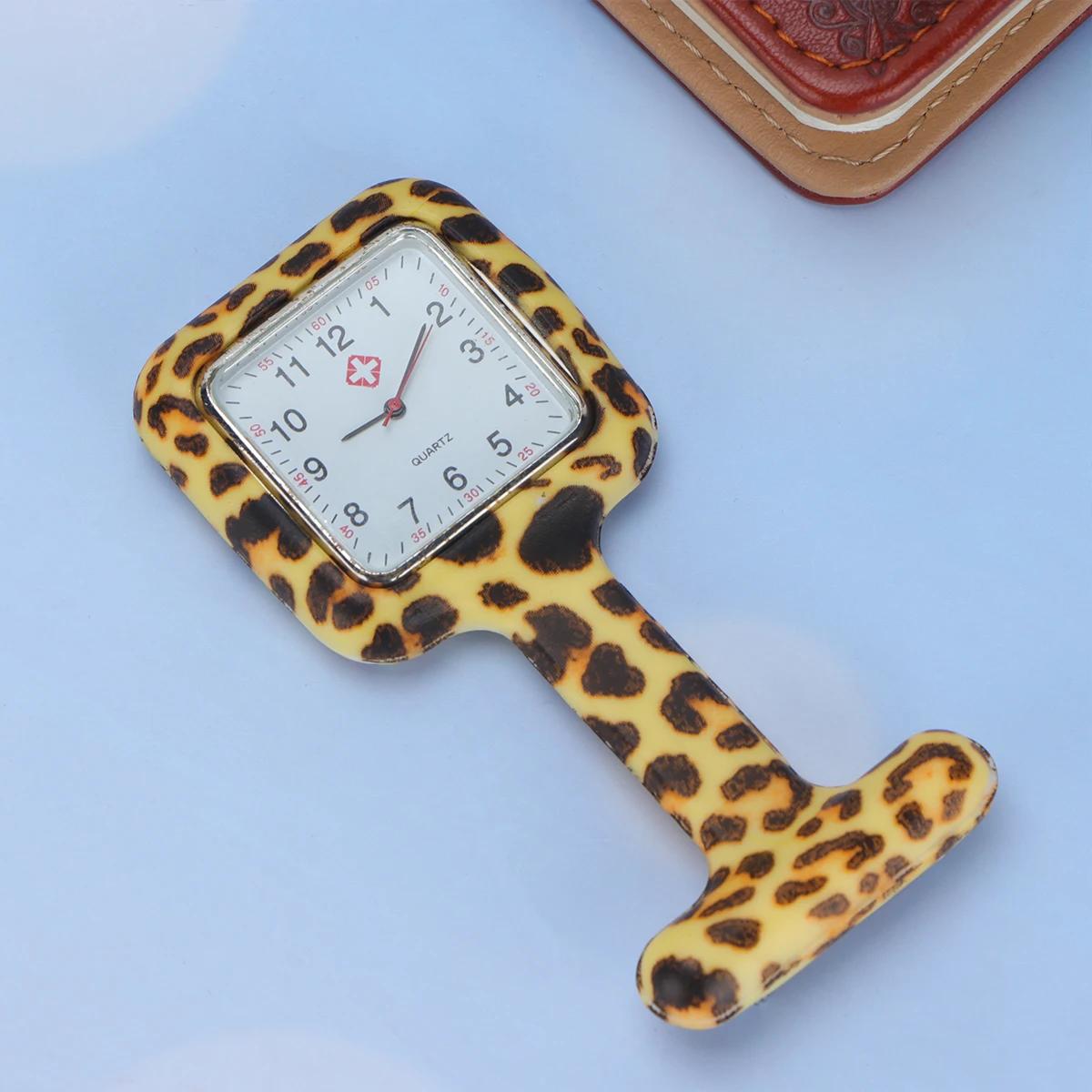 

Nurse Watch Medical Staff Durable Silicone Pocket Hanging Watch Large Clear Dial Square Fob Watches for Hospital Gift Use