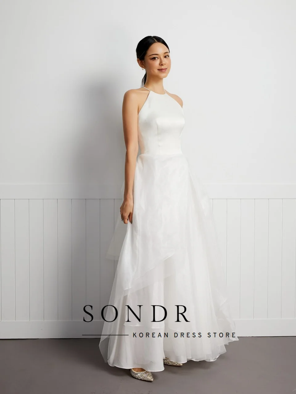 Sondr-vestidos de novia coreanos con espalda descubierta y cuello Halter, vestido de fiesta de boda japonés sin mangas, vestido personalizado para sesión de fotos 2026