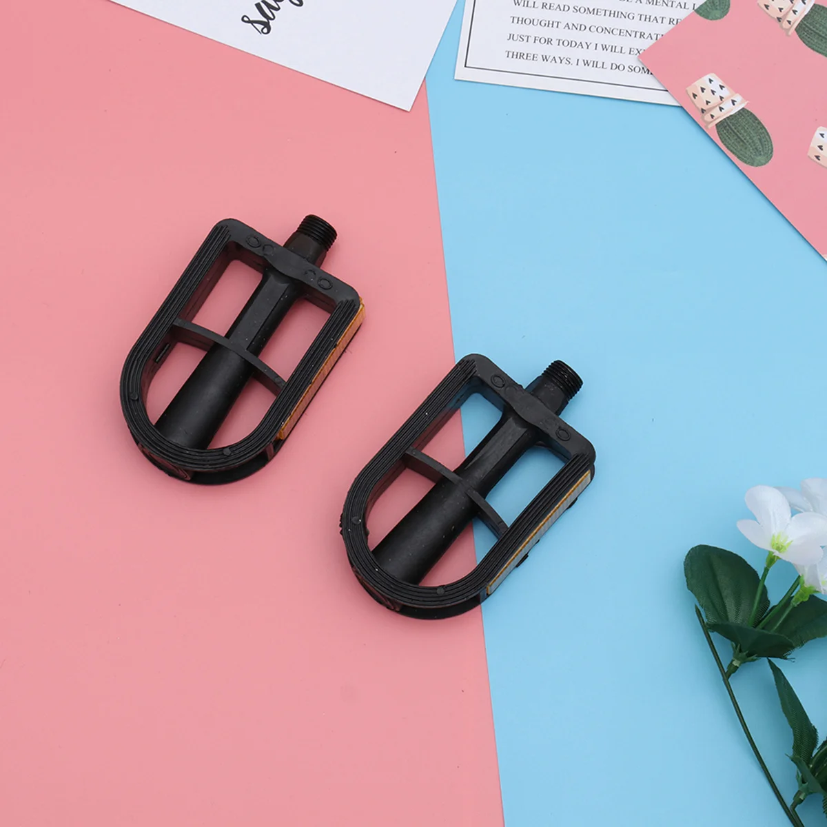 زوج من دواسة دراجة الأطفال، تصميم متين غير قابل للانزلاق، قيادة آمنة تقلل من التعب، دواسات دراجة الطريق الجبلية