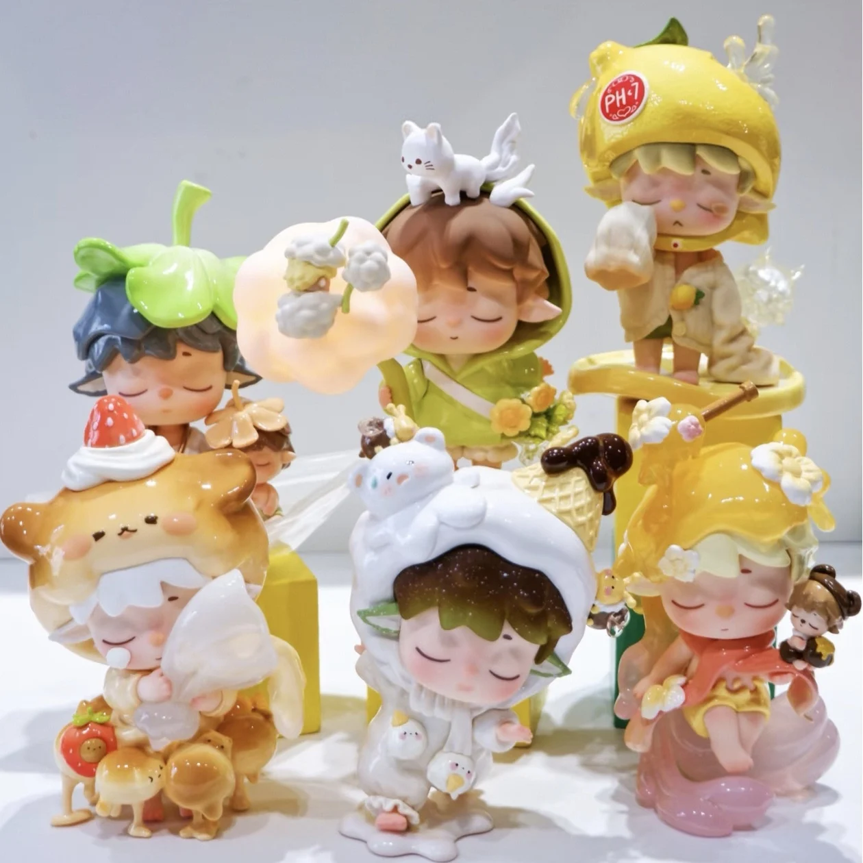 

MIMI Little Word Sweet Conquests Series PVC Blind Box Children's Fun Desktop Ornament Mysterious Box Collectibles Surprise Gifts