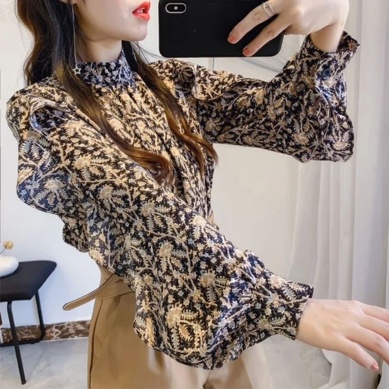 Baju atasan wanita lengan panjang, pakaian musim semi wanita, kerah berdiri, pullover sifon, kemeja bawah mode bermotif, kaus kasual longgar, atasan lengan panjang kerut