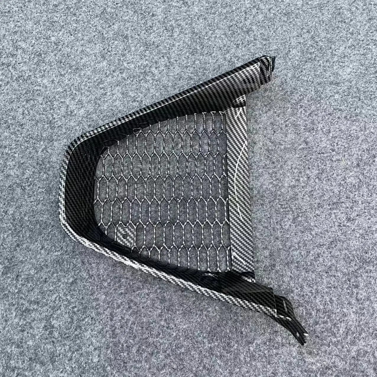 ABS motorcycle fairings are suitable for GSXR1000 GSX1000R K5 large R lower triangular mesh 05 06 2005 2006 carbon fiber paint