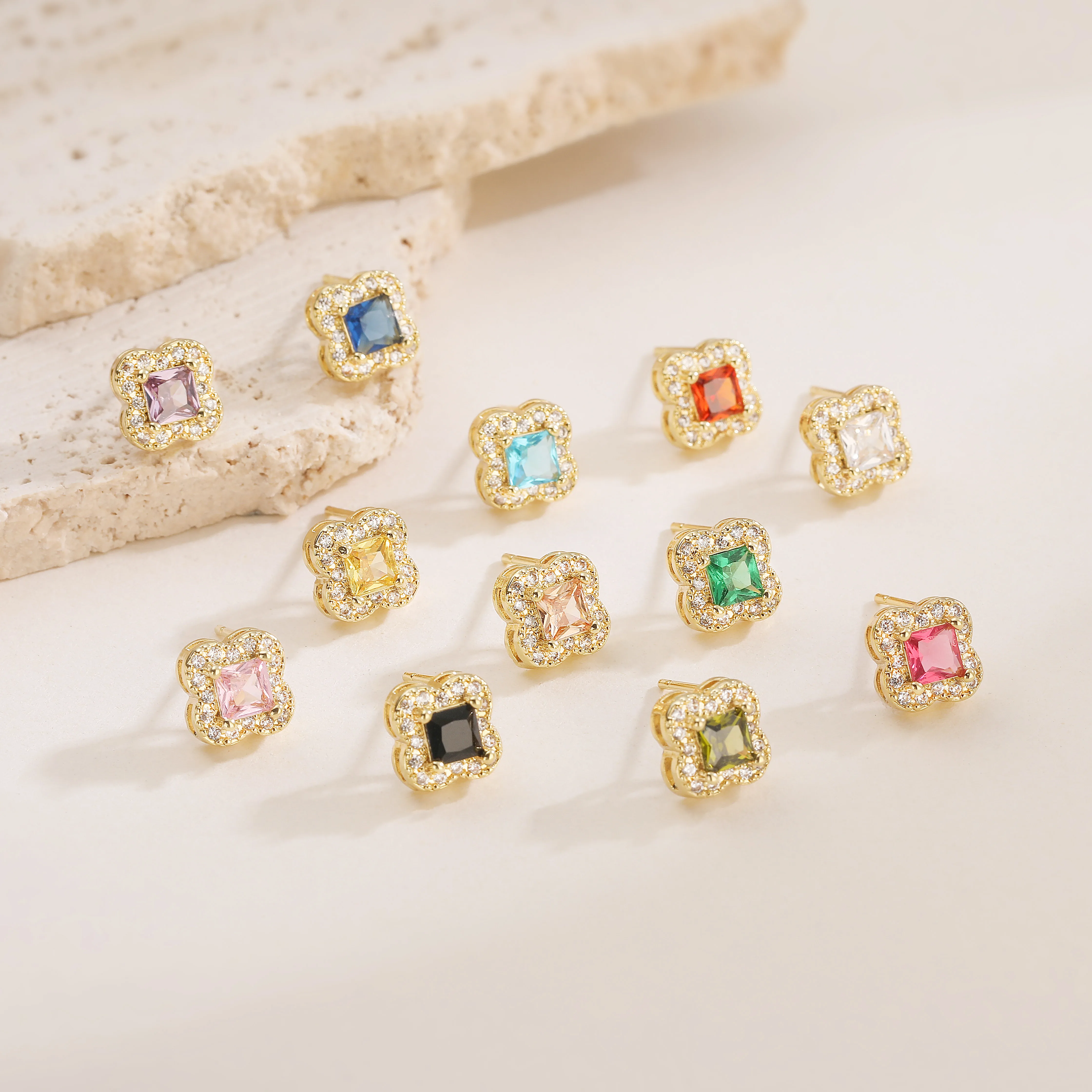 HECHENG,Multi-Coloured Floral Lilac Zirconia Stud Earrings for Women Sweet Romance Jewellery 1 Pair