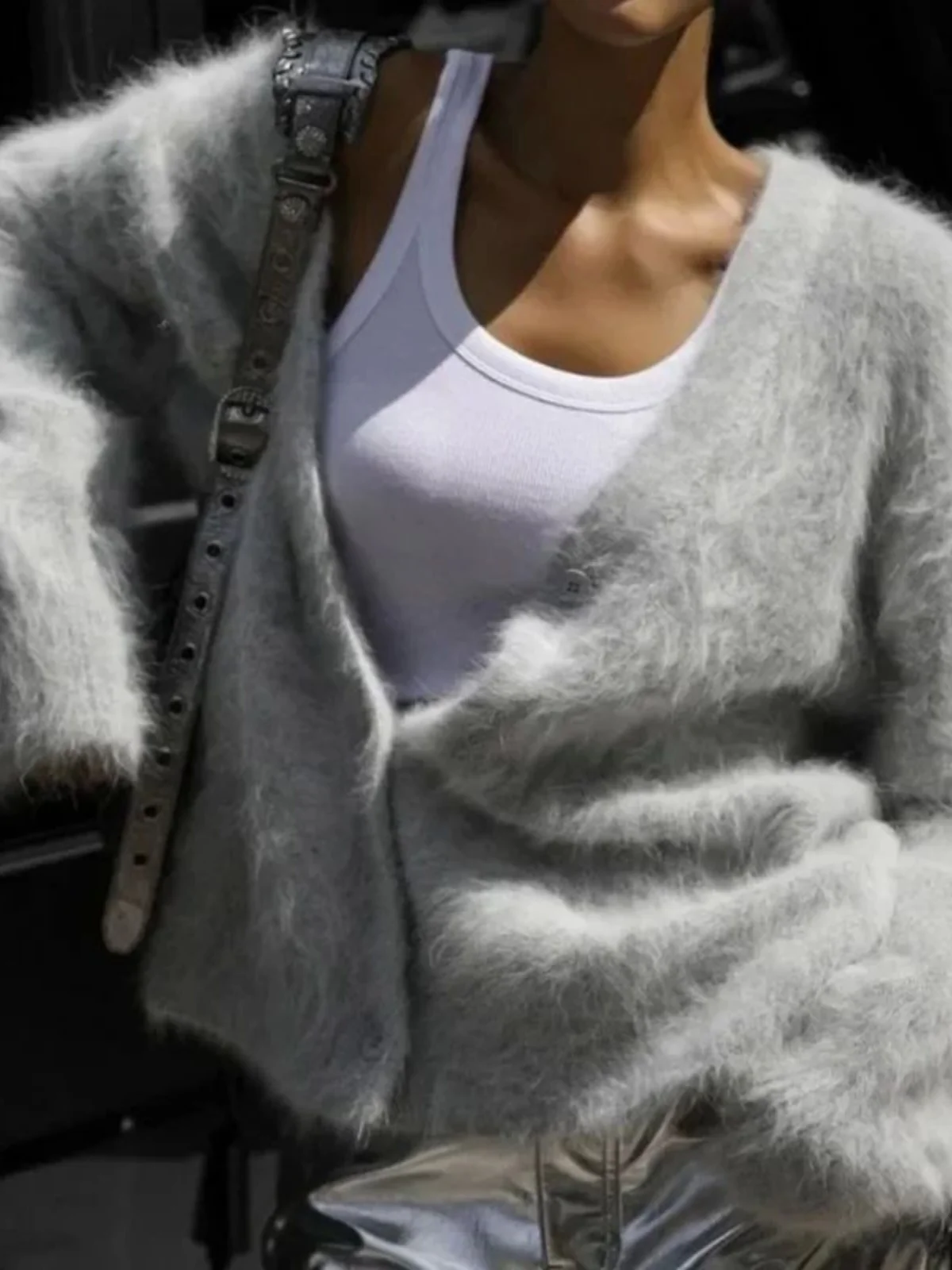 

Loose Casual V-ne Bule Top for Women Street Sle Long Sve Spring Faion Loose Fit Women's T-irt Bule Design