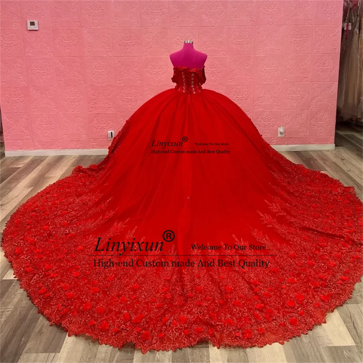 Gaun Princess Quinceanera berkilau merah Sayang gaun Applique renda bahu terbuka gaun pesta 15 "Manis