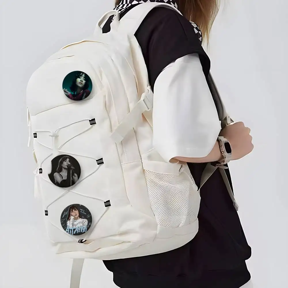 A-Aitana المغني O-Ocanas شارات مستديرة رائعة شارة دبابيس الإبداعية للملابس قبعة ظهره هدية اكسسوارات #4