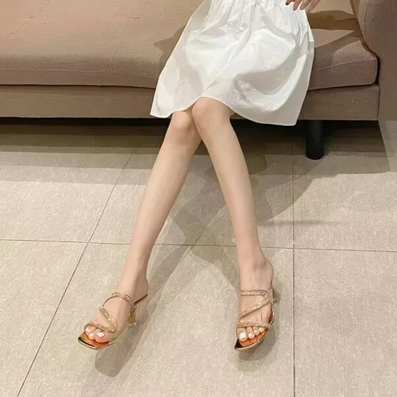 Nowe Diamentowe Damskie Buty Luksusowe Klapki Damskie Prosty Styl Metaliczny Cienkie Obcasy Damskie Buty Biurowe Luksusowe Buty Mujer