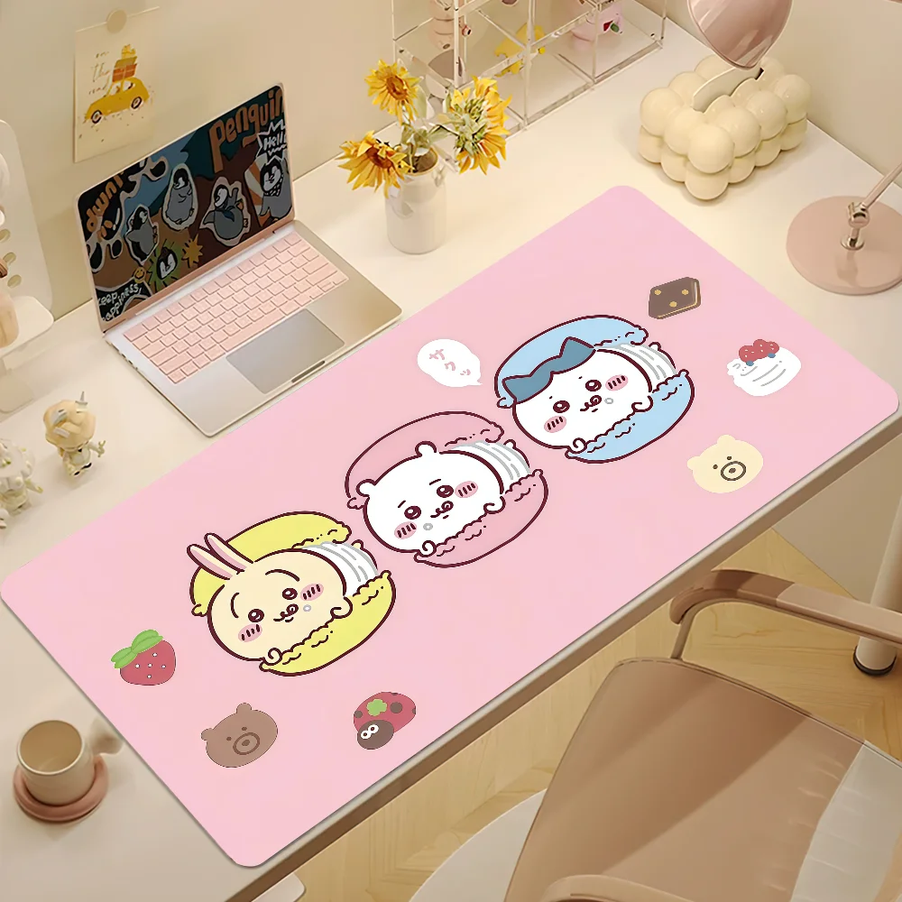 Niedliches Chiikawa-Mauspad, groß, rutschfest, mit verstärkten Kanten, für Schreibtisch, Computer, Tastatur, zum Schreiben, als Mauspad für Büro, Gamer und Studenten. – Detail 10