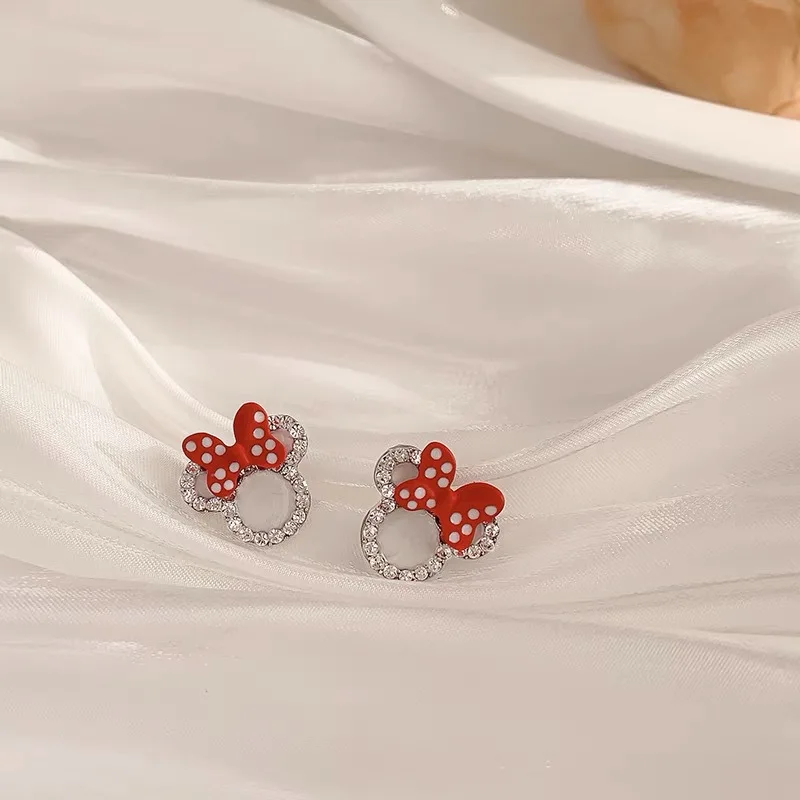 Disney Earrings High-quality Cute Mickey Studded Earrings S925 Silver Needle Earrings Sweet Instagram Popular Ear Accessories