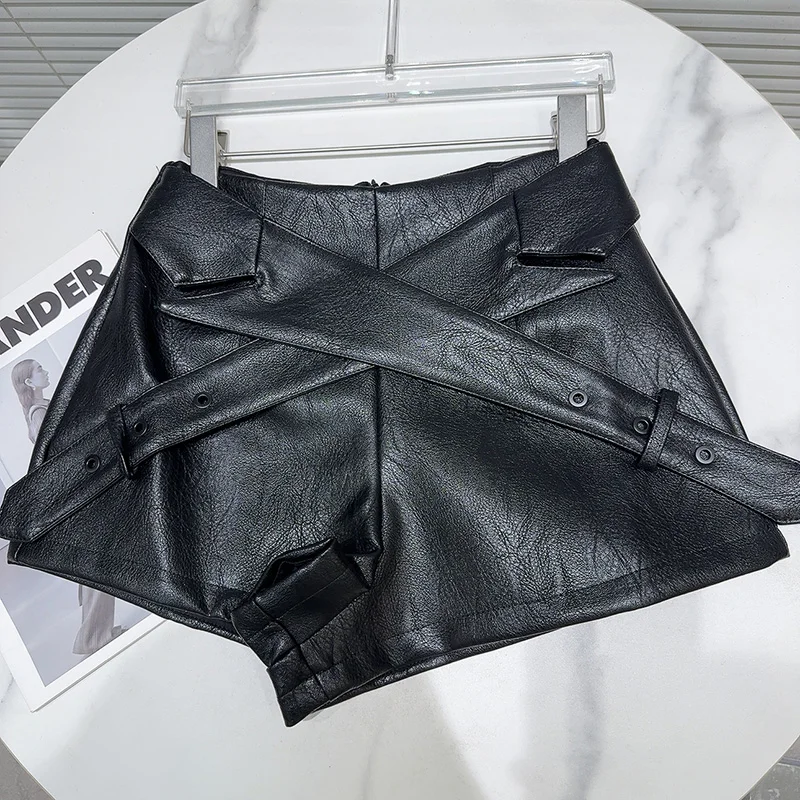 2025 Autumn New American Style Spicy Girl Cross Strap Design Stylish and Personalized Solid PU Leather Shorts Pants