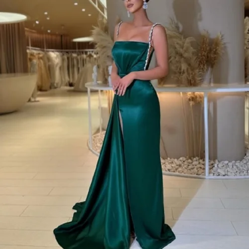 Abbigliamento da festa e vacanza