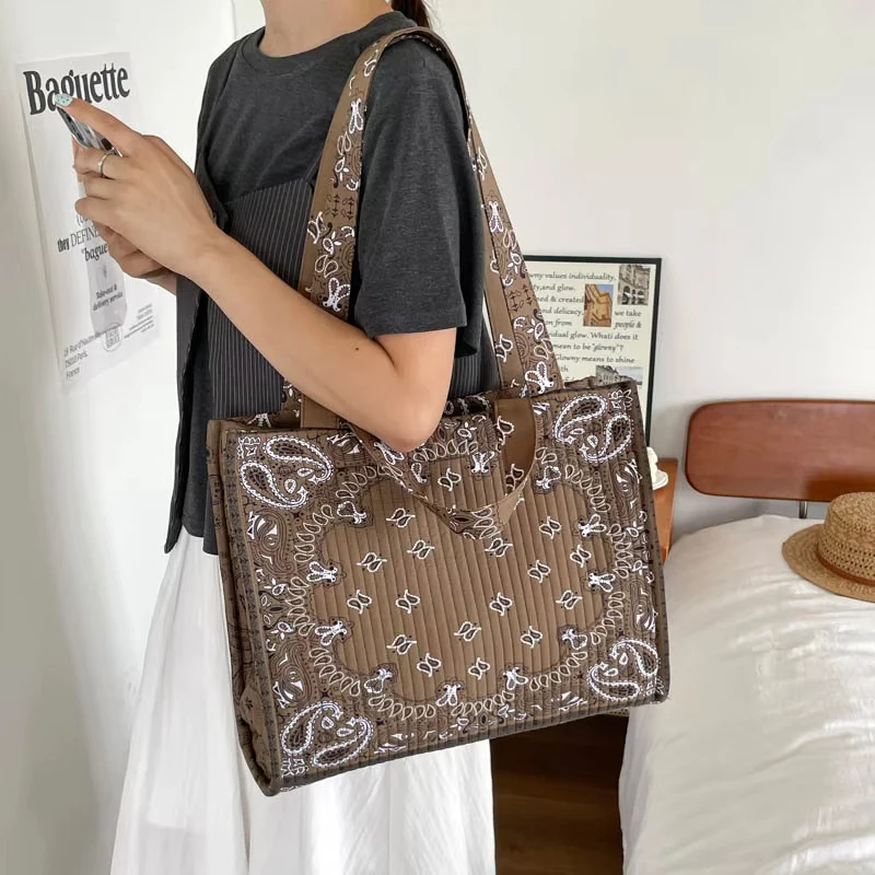 Böhmische Künstlerische Vintage-Blumenmuster-Tragetasche, Damen-Schultertasche, Große Vielseitige Handtasche für Pendeln, Arbeit und Einkaufen – Detail 6