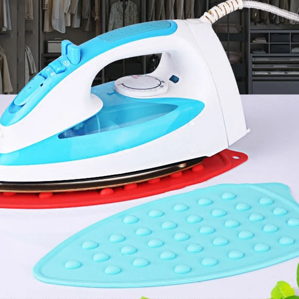 

2pcs Silicone Iron Hot Protection Rest Pad Mat Safe Surface Iron Stand Ironing Pad Insulation Boards (Red and Rose Red)