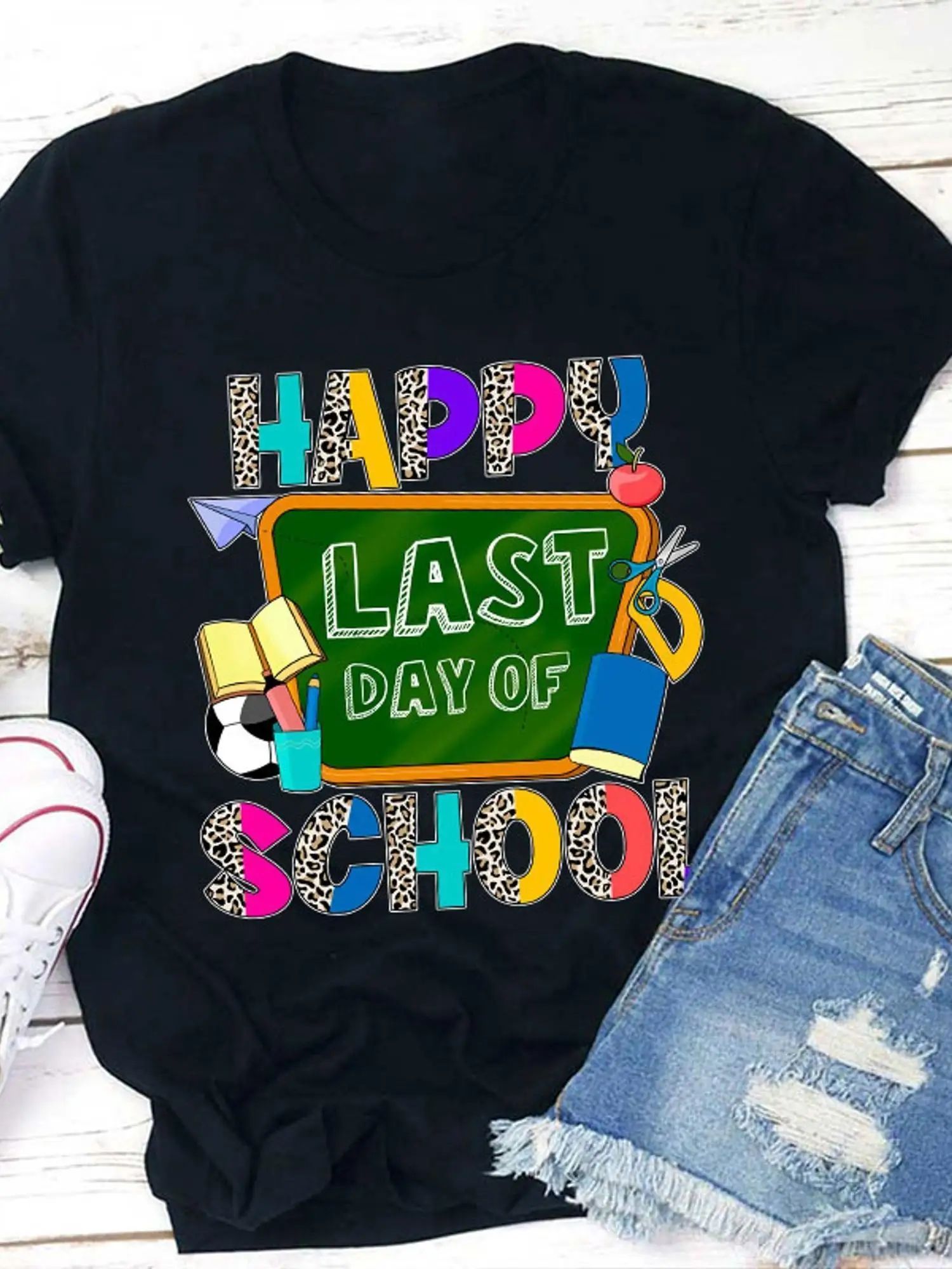 

Happy Last Day of School Stationery T Shirt