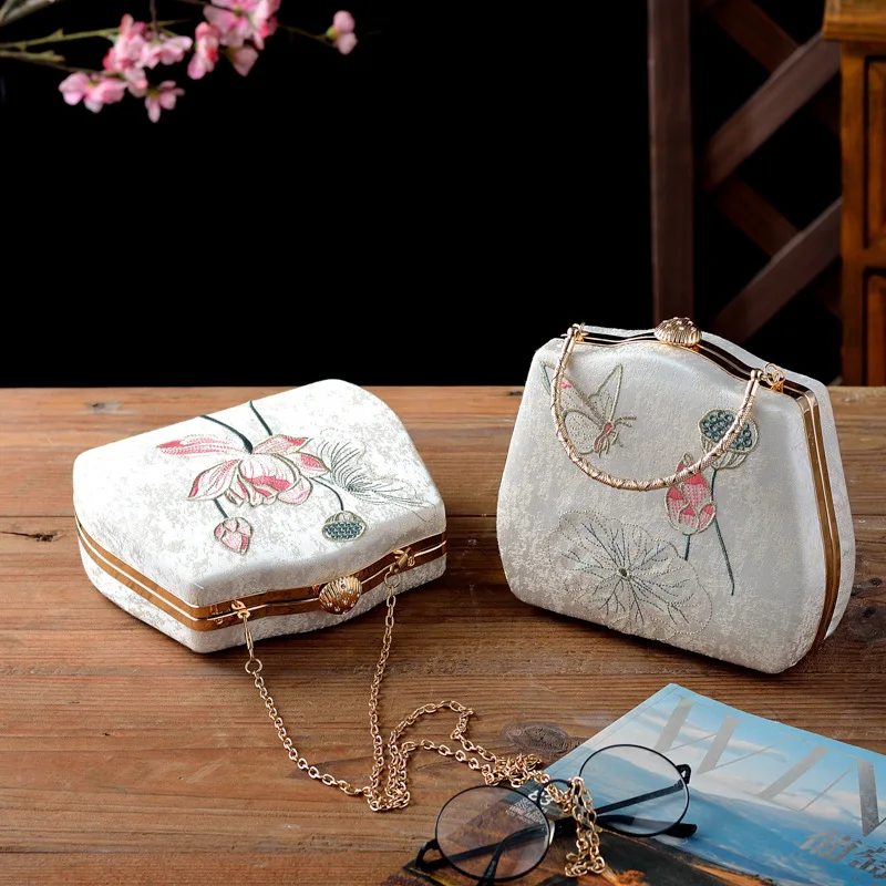Vintage Print Flower Butterfly Embroidery Evening Bag For Women Metal Handle Handbag Wedding Banquet Party Clutches Ladies Purse