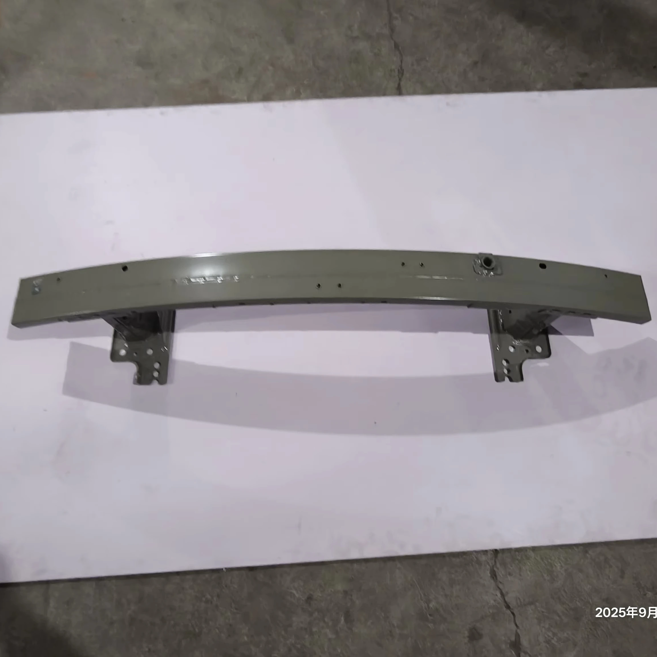 

New Front Body Collision Beam Assembly for BYD Yuan PLUS SUV 2022-