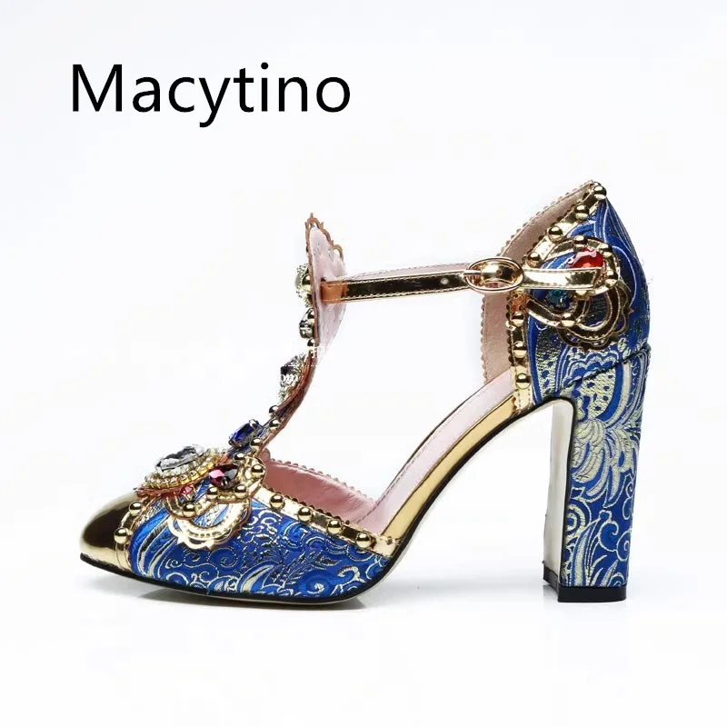 Cruise 2024 New T-Block Pointed Toe Gemstone Flower Heels Rhinestone Pearl Leather Sandals Women\'s Shoes