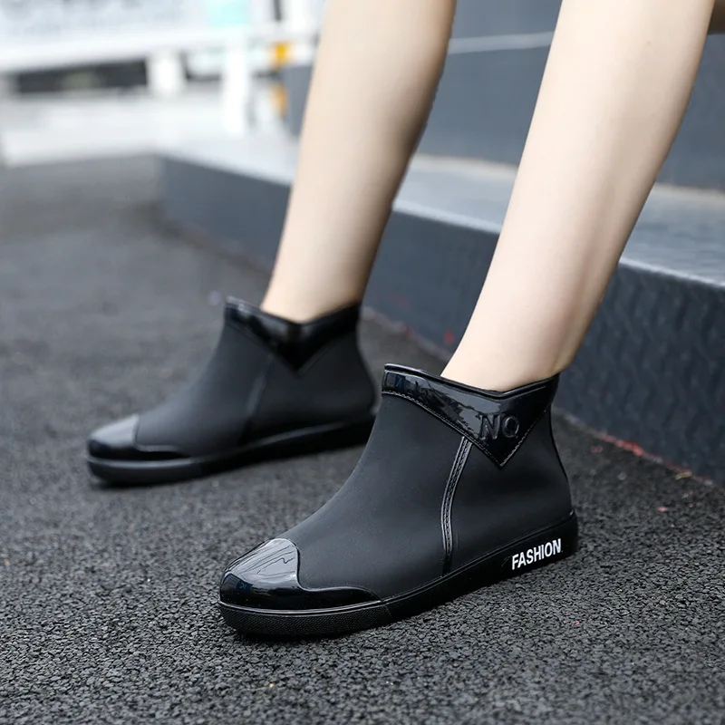 Fashion Woman Rain Shoes Waterproof Rubber Boots Ladies Casual Non-slip Flats Rain Boot Female Insulated Garden Galoshes