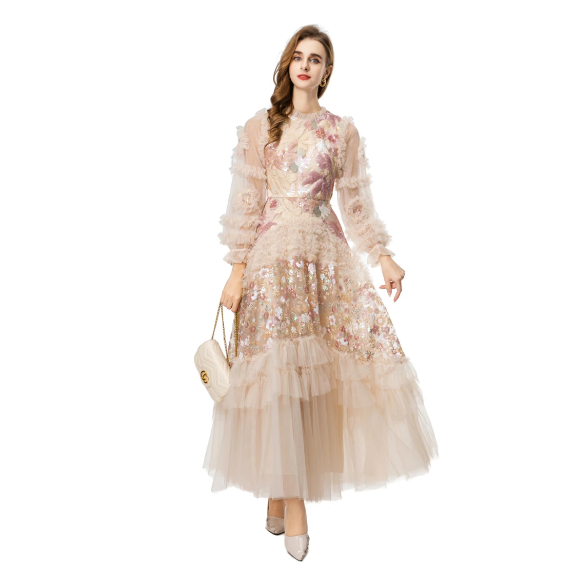 Encantador vestido maxi floral 3D nude com mangas compridas com babados saia de tule em vários camadas e detalhes de lantejoulas vestido de baile