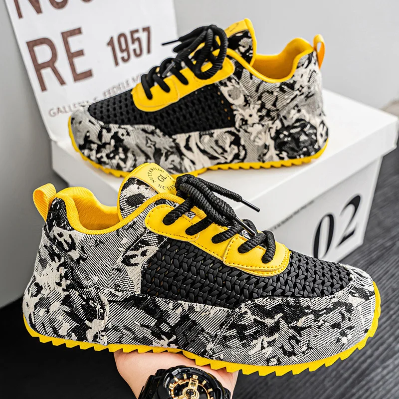 

Men Shoes Casual Breathable Mesh Shoes Ultra-light Soft Sole Outdoor Hiking Hiking Shoes Men Comfort Running Shoe Zapatos Hombre