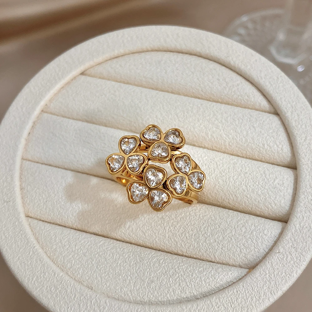 

DODOHAO Elegant Flower Patchwork Rhinestone Stainless Steel Ring for Women Shiny Gold Color Waterproof Ring Party Jewelry Gift