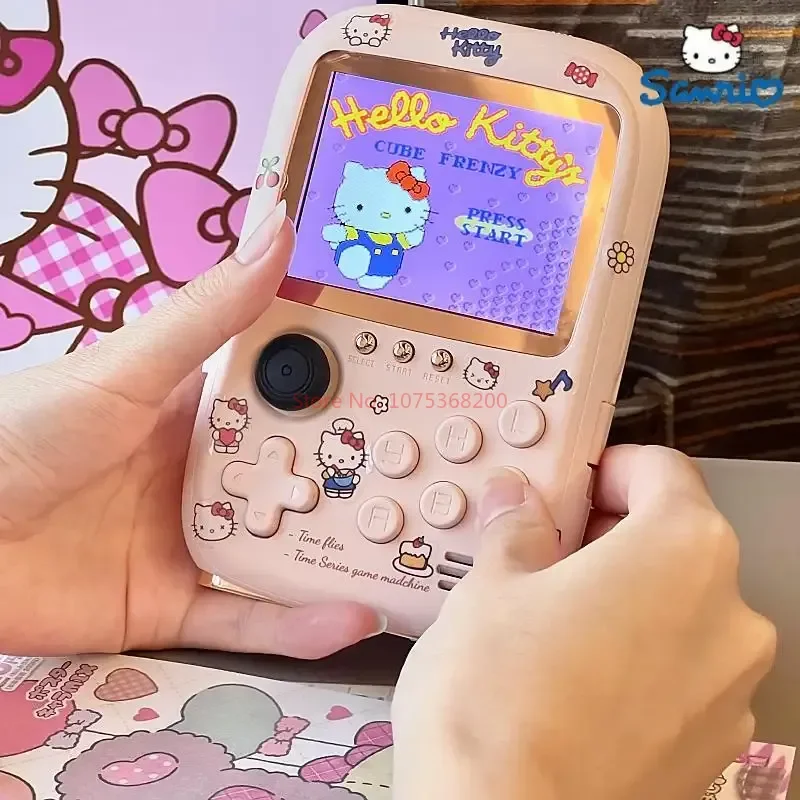 

Портативное зарядное устройство Hello Kitty для мини-игр, портативная игровая консоль в стиле ретро, мягкий разноцветный экран, подарок на день рождения для девочек