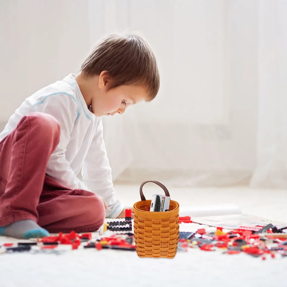 

2Pcs Rustic Woven Wall Hanging Basket Kitchen Storage Basket Fruit Vegetable Organizer Woven Wall Baskets Hanging Flower Baskets