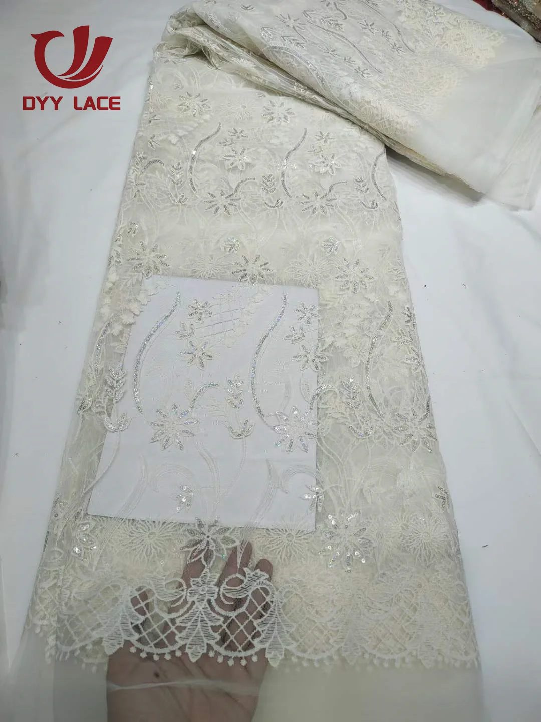 

Hot Sala frican Mesh Lace Fabric High Quality Nigerian French Embroidered Lace Fabrics With Sequins Women For Wedding Dress