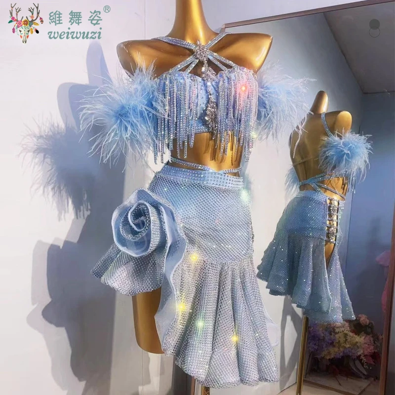 Vêtements de concours de danse latine personnalisés, robes de luxe haut de gamme avec pierres AB et plumes, Costumes de spectacle Tango ChaCha Samba