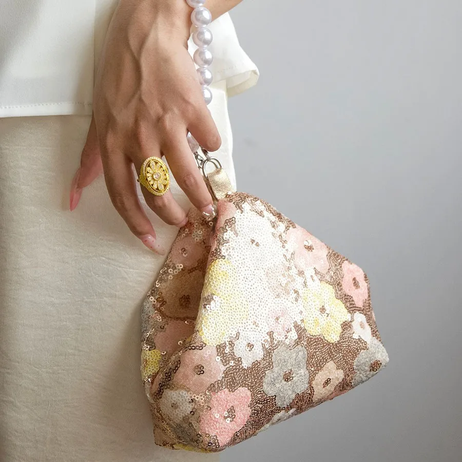 French Gentle Floral Sequin Bag Delicate Pearl Handheld Chain Flower Dream Soft Small Triangle Bag