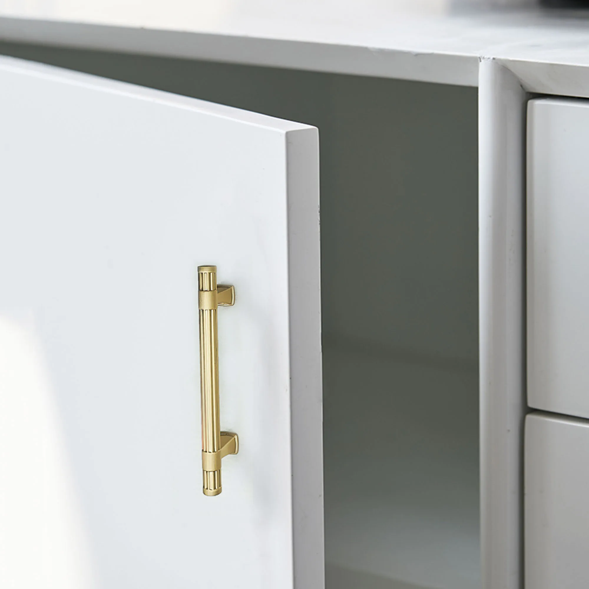 Brushed Copper Cabinet Handles Modern Simple Wardrobe Pulls Zinc Alloy Kitchen Cupboard Door Handle Furniture Hardware one piece