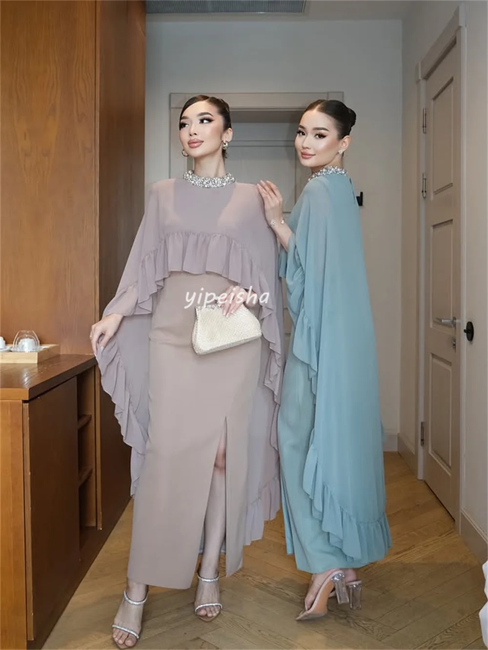 Abiti da cerimonia personalizzati di alta qualità alla moda con perline e pieghe, collo alto dritto, alla caviglia, abiti da cerimonia su misura classici